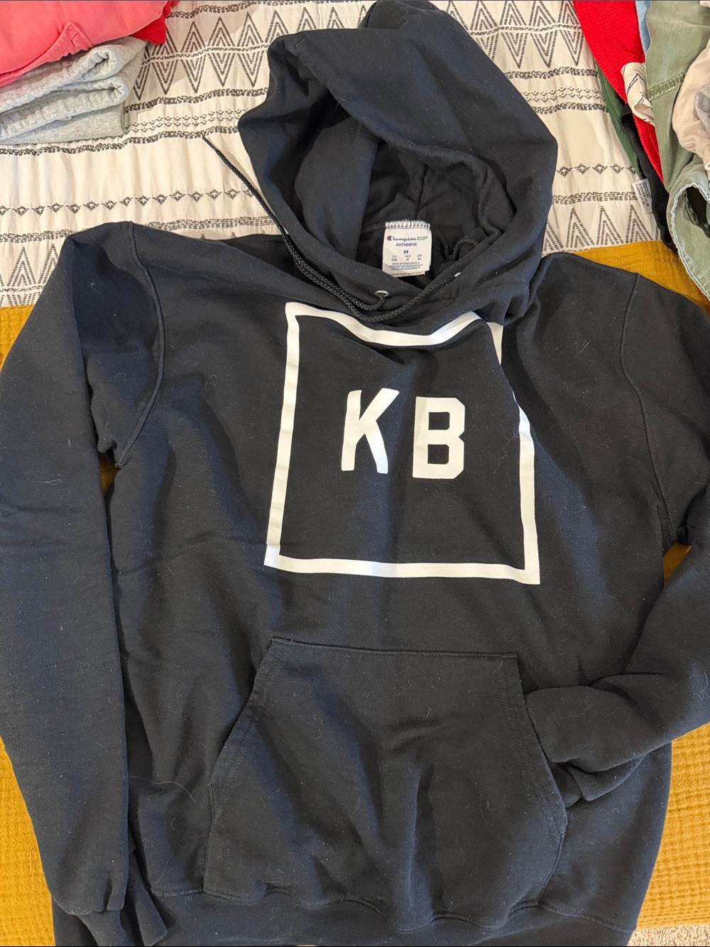 Kane Brown Official Logo Black Hoodie Sweater - Medium (has been washed & dried)